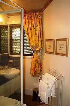 Arabella Guesthouse Alexandra Headland